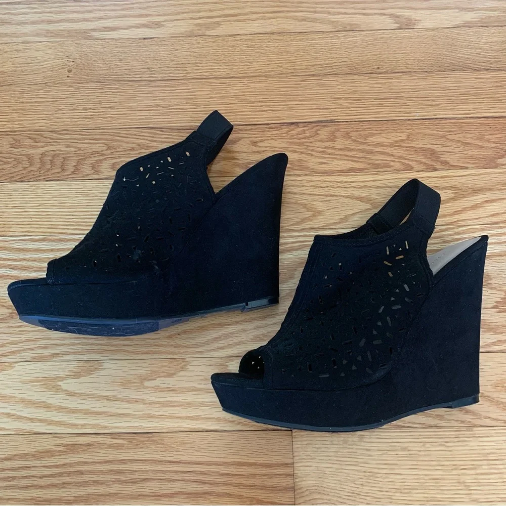 Chinese Laundry platform suede wedges Size 9.5
